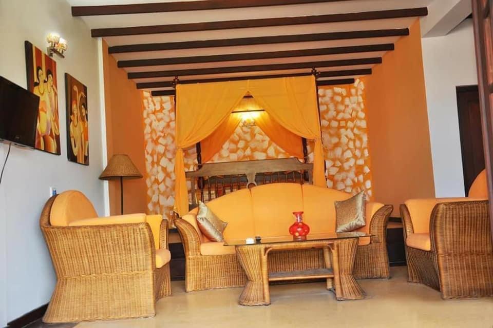 Solomon Beach Hotel Маравіла Екстер'єр фото
